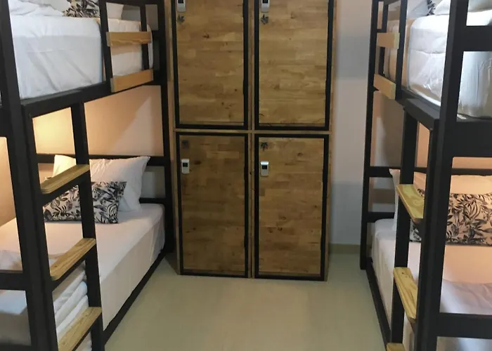 Saran Poshtel Hotel