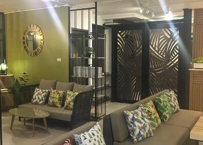 Saran Poshtel