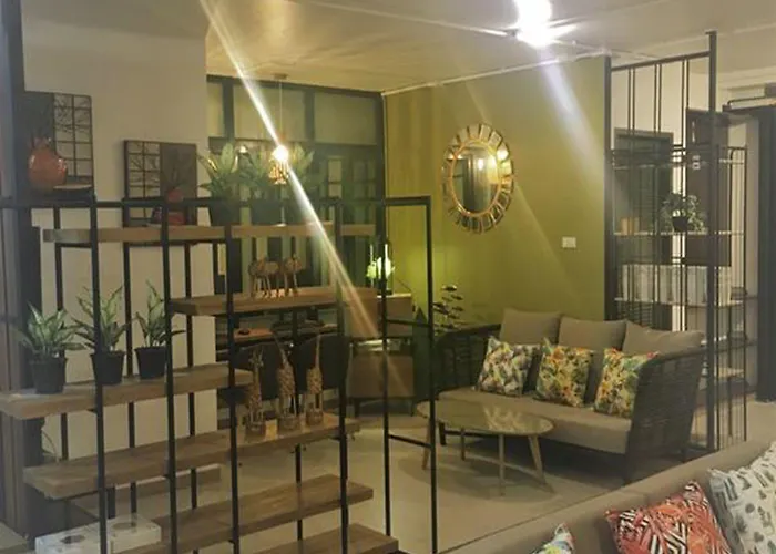 호텔 Saran Poshtel
