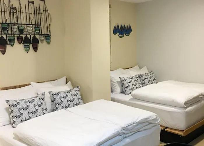 호텔 Saran Poshtel 3*