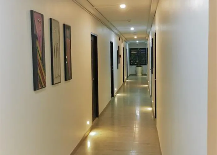 Saran Poshtel 3* 방콕
