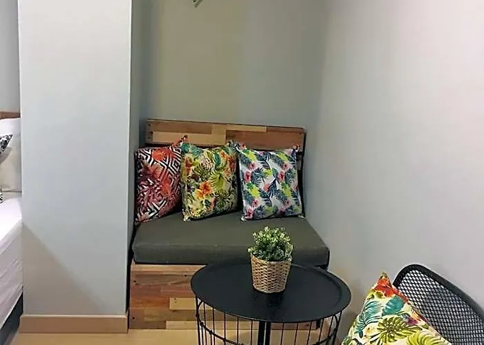 Saran Poshtel 호텔