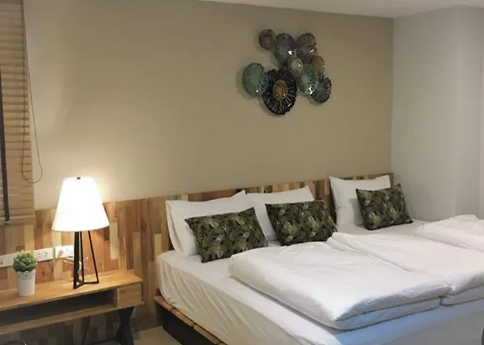 Saran Poshtel Hotel 3*